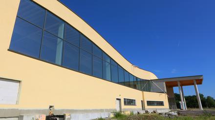 An Werders Therme wird wieder gebaut. Jetzt verschafften sich Unbekannte Zugang.