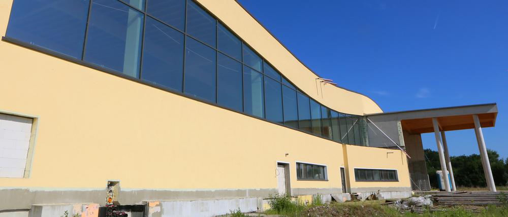 An Werders Therme wird wieder gebaut. Jetzt verschafften sich Unbekannte Zugang.
