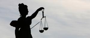 Der 64-Jährige aus Stahnsdorf wurde wegen Mordes verurteilt - und nun wieder freigelassen.