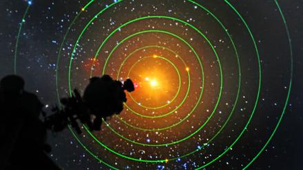 In der Weihnachtsvorführung des Urania Potsdams werden die astronomischen Hintergründe des Sterns von Bethlehem geschildert.