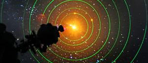 In der Weihnachtsvorführung des Urania Potsdams werden die astronomischen Hintergründe des Sterns von Bethlehem geschildert.