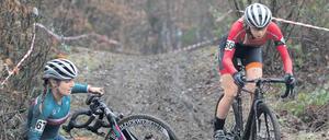 Tückisches Terrain. Radcross, hier bei einem Rennen am 1. Januar in Luxemburg, verlangt von den Rennfahrern Kraft, Kondition und Technik.