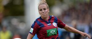 Will zurück auf den Rasen. Jennifer Cramer kämpft um ihr Comeback.