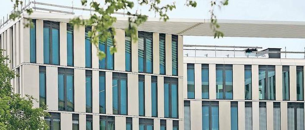 Geldzentrale. Die Investitionsbank des Landes Brandenburg (ILB) hat ihren Sitz in Potsdam gegenüber dem Hauptbahnhof. 