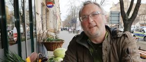 Jochen Fritz, 44, ist gelernter Agraringenieur. Seit 2014 betreibt er mit Roland von Schmeling den Werderaner Biohof, der Obst auch nach Babelsberg liefert.
