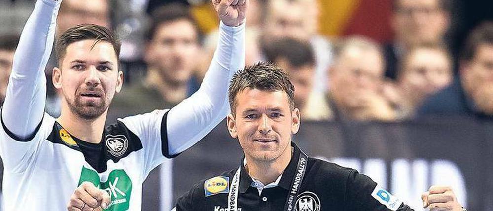 Es liegt in ihren Händen. Bundestrainer Christian Prokop (r.) und Top-Spieler Fabian Wiede.