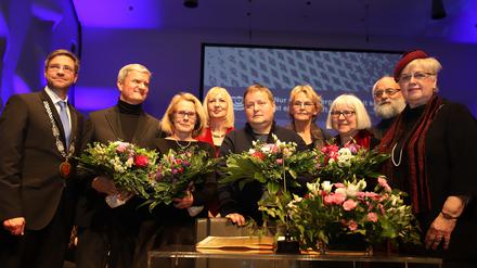 Neujahrsempfang der Stadt Potsdam, OB Mike Schubert, Christian Rüss, Heiderose Gerber, Martina Traut (Laudatorin), Lutz Boede, Barbara Kuster (Laudatorin), Saskia Hüneke, Dr. Christian Seidel (Laudator), Birgit Müller (Stadtpräsidentin) v.l.