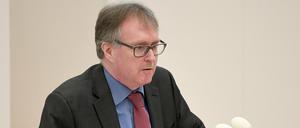 Die Opposition im Landtag wirft Justizminister Stefan Ludwig vor, die Gerichte und Staatsanwaltschaften nicht mit ausreichend Personal ausgestattet zu haben.