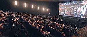 Volles Haus. 2018 kamen viele Fans zum Superbowl-Gucken ins Potsdamer UCI-Kino.