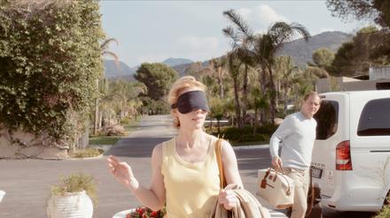 "Off Season"von: Henning Beckhoff mit Franziska Petri, und Godehard Giese. 