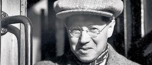 13. Januar 1933. Feuchtwangers Ankunft in San Francisco, wo ihn viele Reporter erwarten.