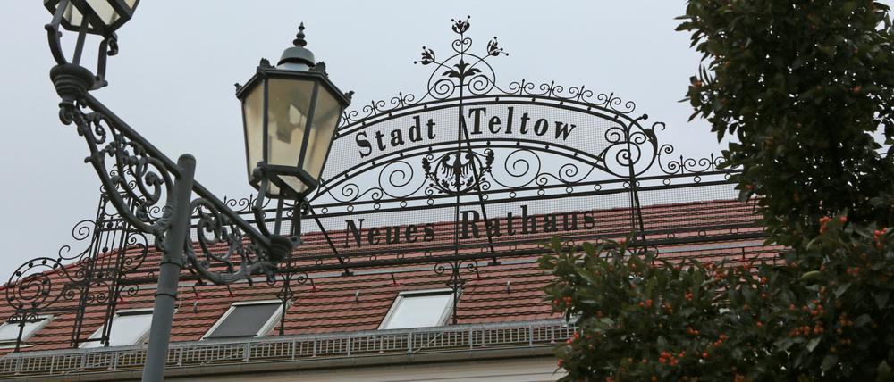 Das Teltower Rathaus hatte seine Bürger befragt.