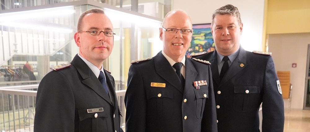 Engagiert. Sebastian Schenk, Landesbranddirektor Heinz Rudolph und Stephan Kranig (v.l.n.r.).