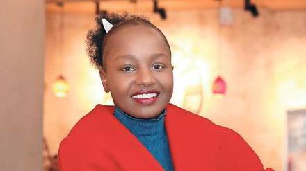 Britney Nyarori ist fast 15 Jahre alt, sie lebt mit ihrem kleinen Bruder und ihrer Mutter in Potsdam. Das Mädchen wäre lieber in ihrer Heimat geblieben, die sie sehr vermisst.