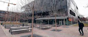 In den nächsten Jahren soll der Wissenschaftsstandort Golm zu einem lebendigen Hightech-Stadtteil wachsen. Einige prägende Bauten wie die Universitätsbibliothek sind bereits entstanden.