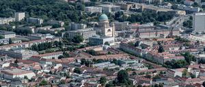 Blick auf die Potsdamer Innenstadt. Auf dem Areal der alten Fachhochschule standen kommunale Grundstücke zum Verkauf.