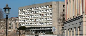 Die Sanierung des Staudenhof-Wohnblocks in der Potsdamer Mitte ist der Pro Potsdam zu teuer.