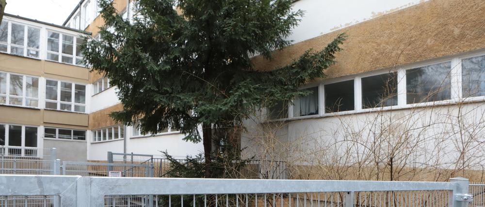 Hundezwinger auf dem Klinikumgelände Ernst von Bergmann