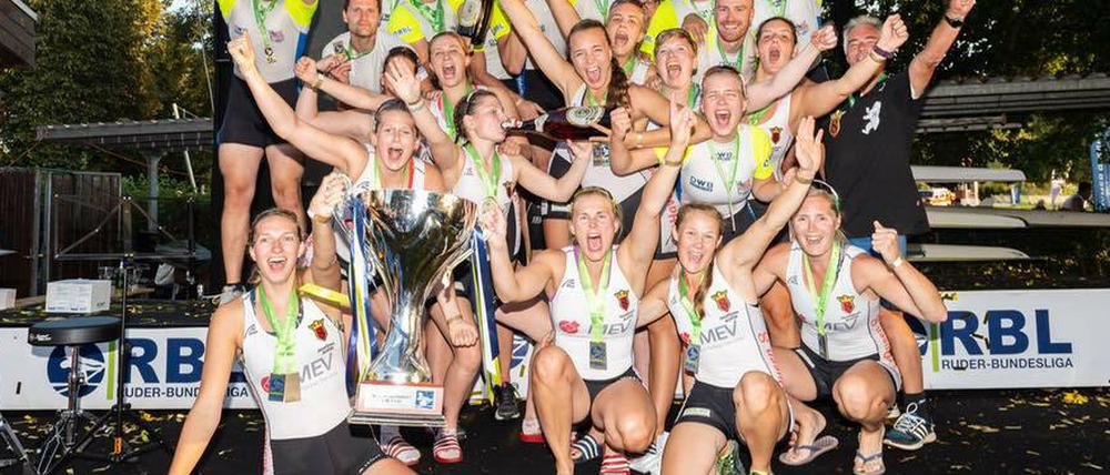Amtierende Champions. Die Havelqueens und ihre männliche Kollegen aus Berlin gewannen 2018 die Ruder-Bundesliga.