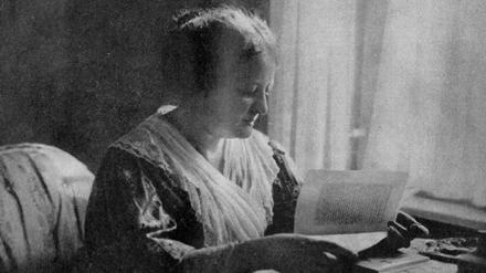 Frauenrechtlerin Lily Braun in ihrem Haus in Kleinmachnow
