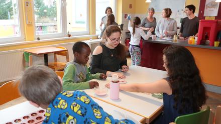 Viele Kinder wären nachmittags alleine zu Hause, könnten sie nicht in die Arche in Drewitz kommen.