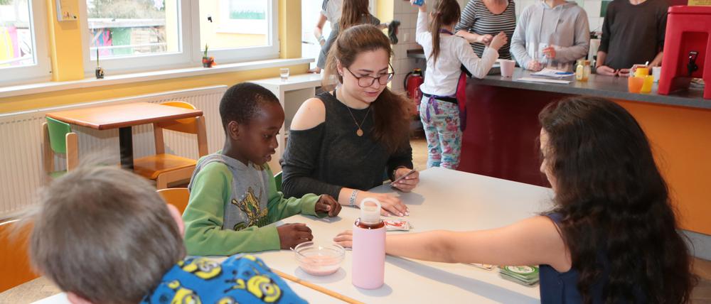 Viele Kinder wären nachmittags alleine zu Hause, könnten sie nicht in die Arche in Drewitz kommen.