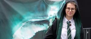 Dieser Fan im Slytherin-Look gehörte zu den letzten Harry-Potter-Besuchern in dieser Woche.