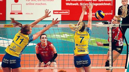 Sie war ein Spannungsgarant. Anne Hölzing (r.) trug mit ihren Punkten dazu bei, dass der SCP es dem Favoriten schwer machte. 