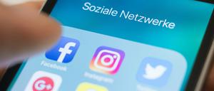 Mit 38 Prozent sind deutlich weniger Bürger bei Facebook, Twitter, Instagram und Co. unterwegs als in anderen Bundesländern