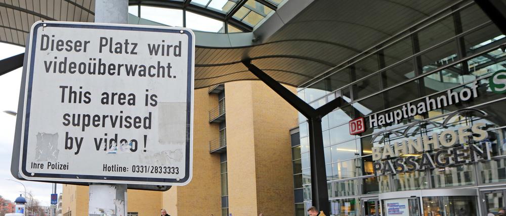 Der Bereich rund um den Hauptbahnhof in Potsdam wird seit Jahren videoüberwacht.