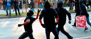 Knifflige Rechnung. Die Kosten von Polizeieinsätzen bei Krawallen – hier beim G20-Gipfel in Hamburg 2018 – müssen für die Untersuchung von denen getrennt werden, die durch die regulären Polizeieinsätze entstanden sind.