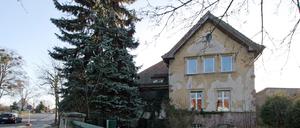 Seit gut zwei Jahren steht die ehemalige Fabrikanten-Villa leer.