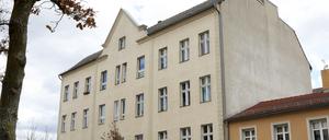 Dieses Haus in der Babelsberger Wichgrafstraße soll verkauft werden.