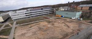 Hier sollen das Forschungs- und Technologiezentrum „Earth & Environment Centre“ (EEC) und das Zentrum für Naturstoffgenomik (NSG) Platz finden.
