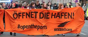 Die Demonstration lief auch durch die Charlottenstraße.