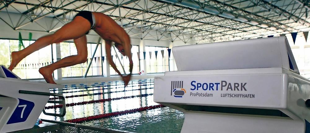 Es gibt was auf die Ohren. Mit dem neuen Podcast wird über den Sport im Luftschiffhafen berichtet.