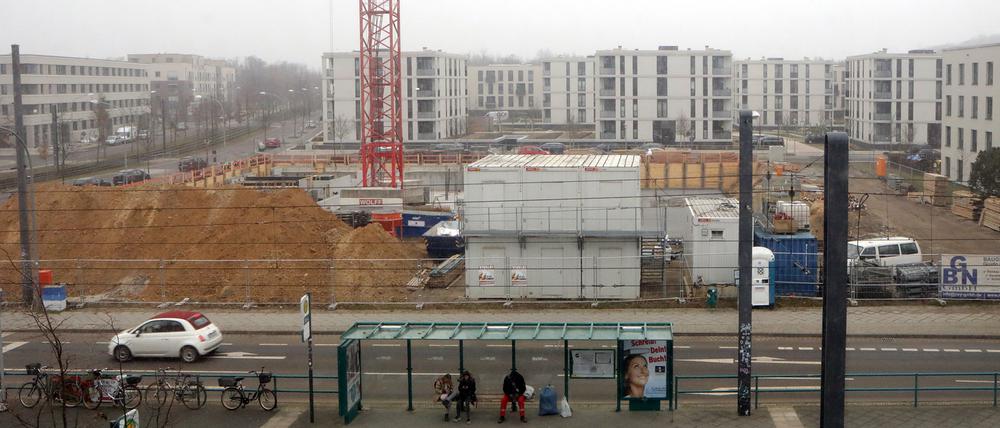 Auf der Baustelle Georg-Herrmann-Allee/Kiepenheuer Straße werden derzeit die Tiefgaragen gebaut – bis 2020 soll das Karree entwickelt sein.