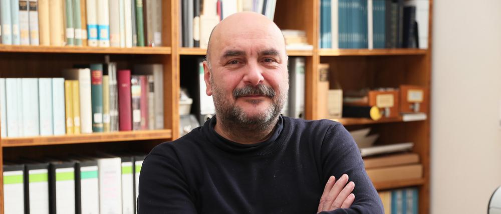 Klaus-Peter Möller arbeitet seit 1998 im Fontane-Archiv als Archivar.