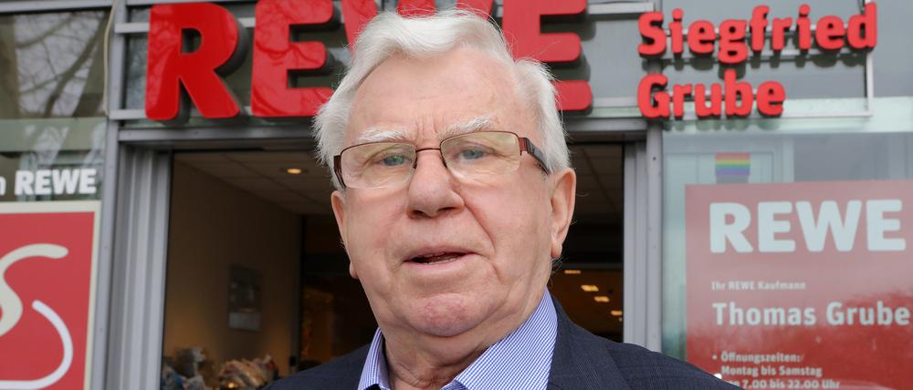 Siegfried Grube feiert heute seinen 80. Geburtstag. Der langjährige Chef des Rewe-Marktes im Marktcenter hat noch viel vor.