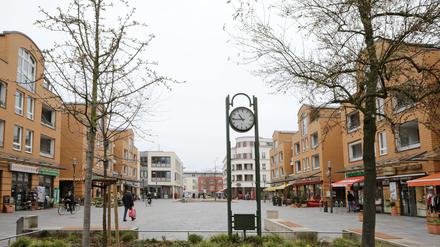 Kleinmachnows Ortszentrum, sonst meist wenig belebt, soll für Jugendliche attraktiver werden.
