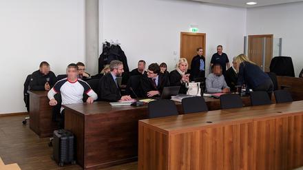 Die vier Angeklagten im Prozess zum Überfall auf eine Villa am Jungfernsee werden heute ihr Urteil bekommen. Es wurden Strafen von bis zu über 9 Jahren gefordert.
