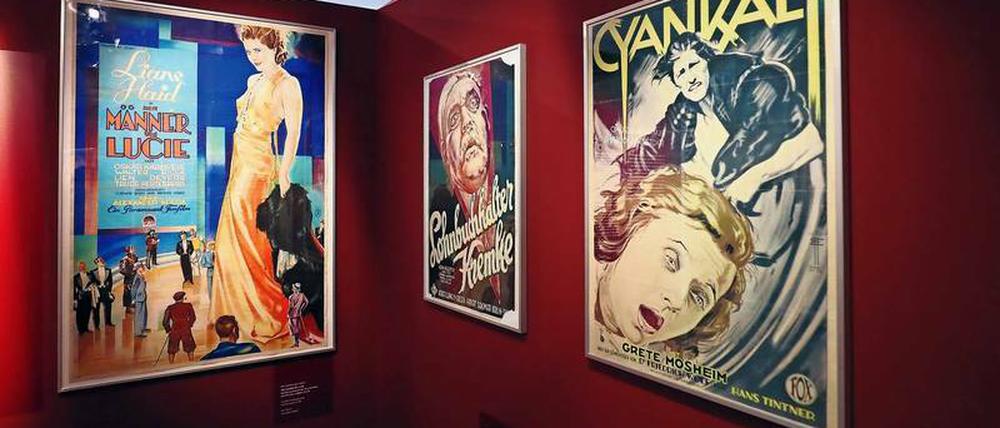 Wie Filmplakate Geschichte erzählen, zeigt eine aktuelle Ausstellung im Potsdamer Filmmuseum.
