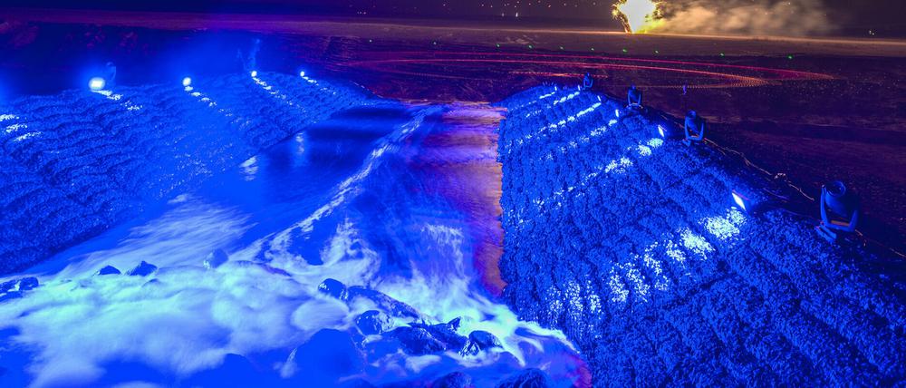 Zum Flutungsbeginn am Freitag gab es ein großes Feuerwerk.