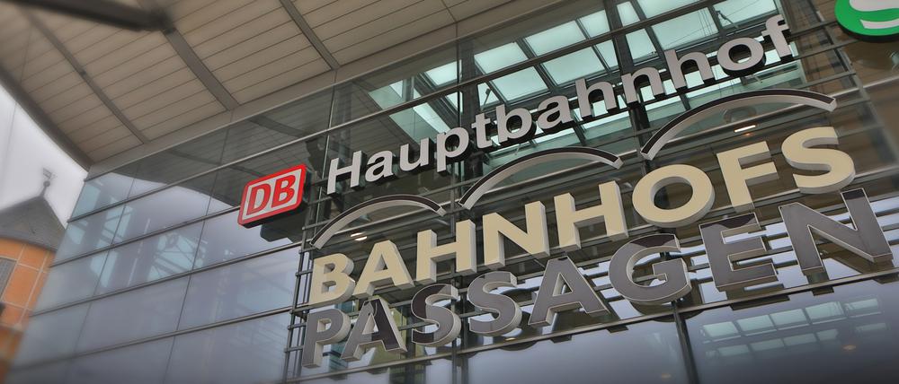 Die Polizei musste wieder einmal zu einem Einsatz am Potsdamer Hauptbahnhof ausrücken.