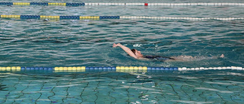 Anwohner im Norden Potsdams müssen noch lange auf eine Schwimmhalle warten.