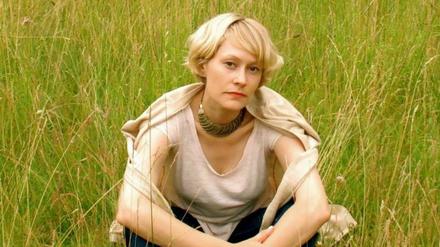 Andrea Lütkewitz wohnt im Bornstedter Feld - und ärgert sich jeden Tag über herumliegenden Müll.