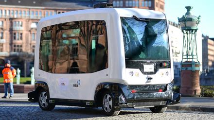 So sieht der autonom fahrende Bus aus.