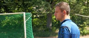 Geschulter Blick. Matthias Boron ist Trainer der Babelsberger A-Junioren. Sein Wissensdurst zahlt sich für den SVB aus.