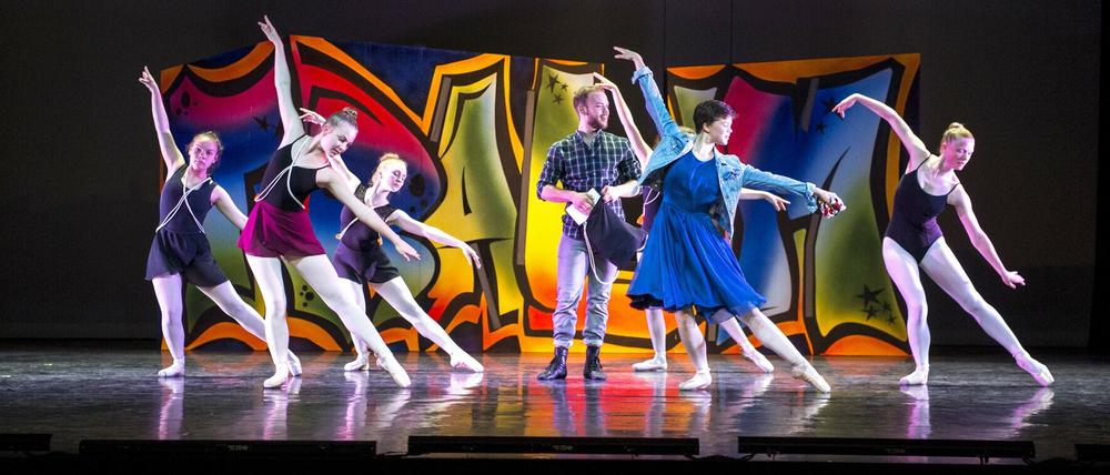 "Peter und der Kampf ums Nimmerland", ein Kinderballett der Tanzakademie Marita Erxleben.