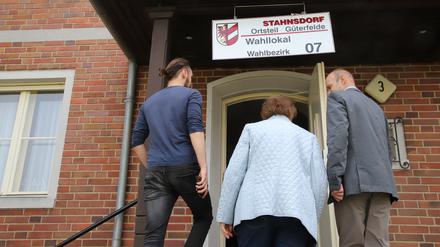 In Stahnsdorf wurde bis Montagmorgen 6 Uhr ausgezählt.  